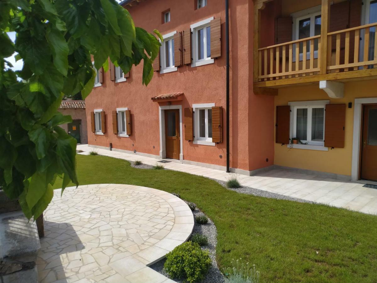 Отель Casa Lenka Malchina Экстерьер фото