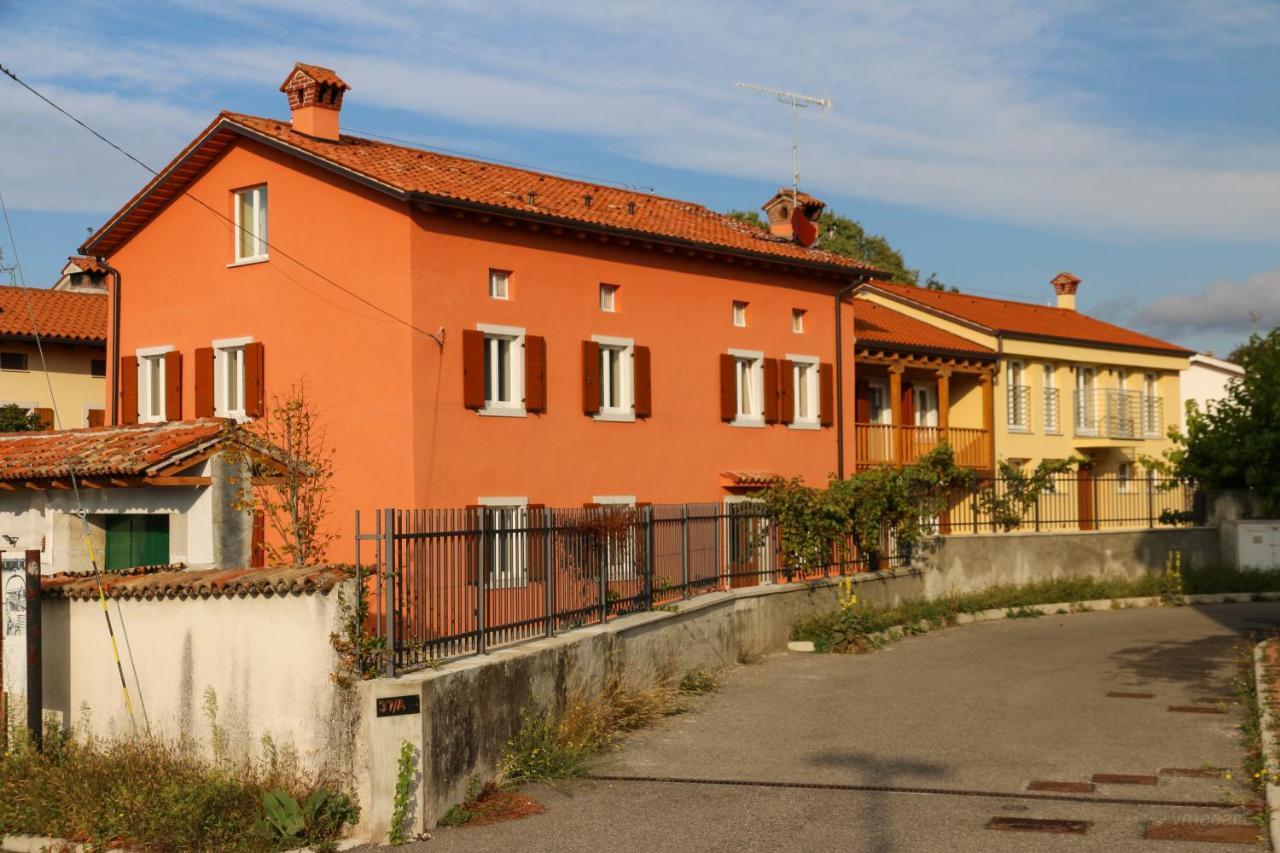 Отель Casa Lenka Malchina Экстерьер фото