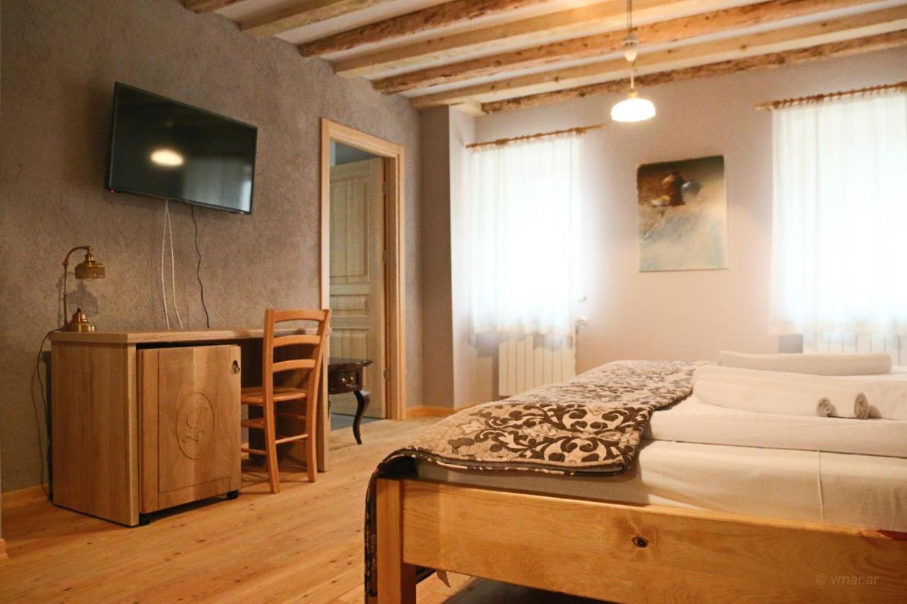 Отель Casa Lenka Malchina Экстерьер фото